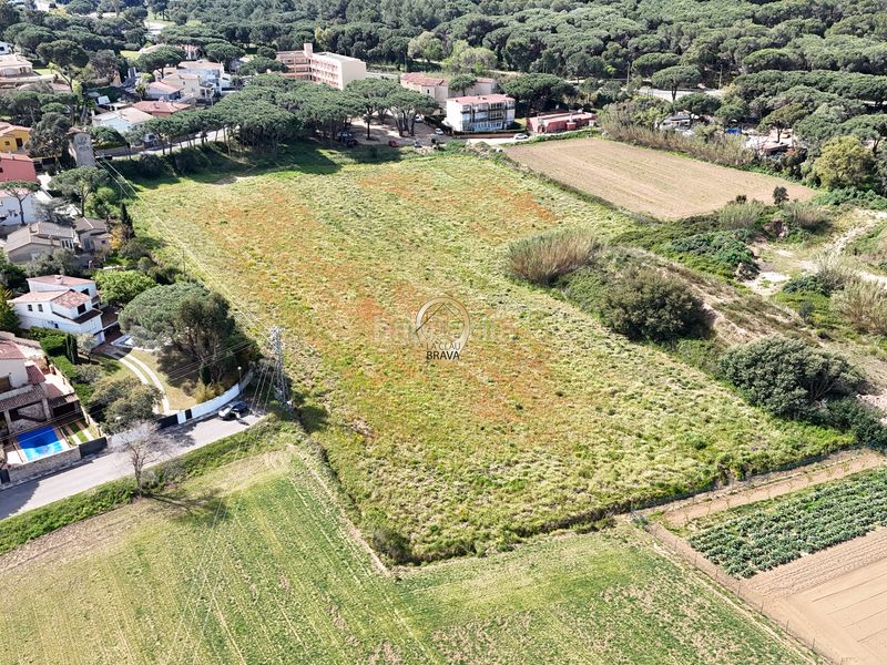 Foto befd5288-9a84-4ab9-a240-b7bb70187b9e. Finca rústica a Castell d´Aro