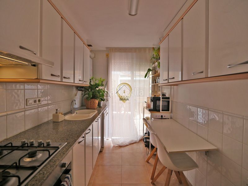 Foto 7b29fb66-9af8-4518-a63f-0aa8e7aee4dd. Casa aparellada amb calefacció a Eixample Sant Feliu de Guíxols