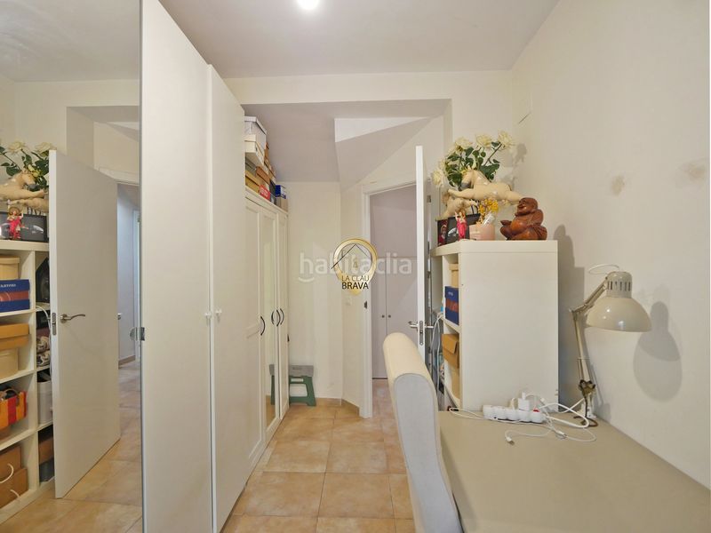 Foto 9807de03-1357-451b-8c43-e5e2f0aef120. Casa aparellada amb calefacció a Eixample Sant Feliu de Guíxols