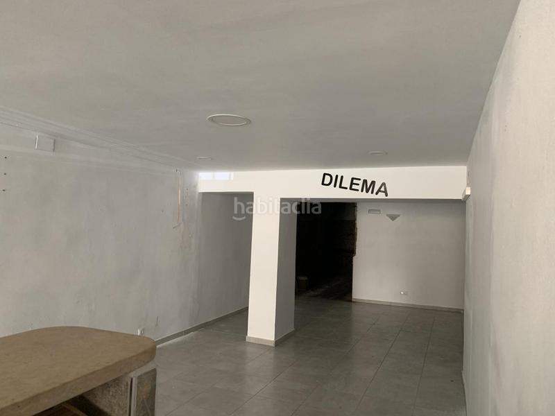 Foto 2f08bc16-a7b0-49df-8d71-f96bec2d0bcf. Location local commercial dans Sénia (La)