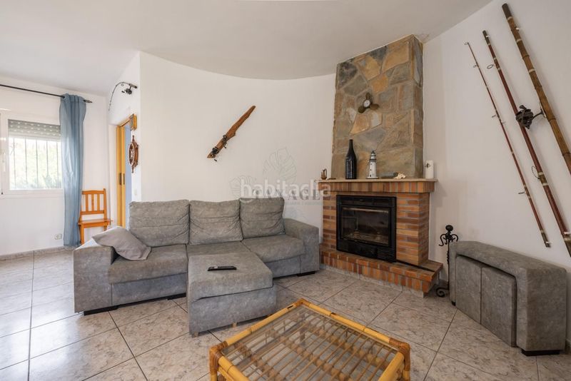 Foto 11a42b66-9715-41df-b027-6fd95de2483d. Casa amb piscina a Deltebre