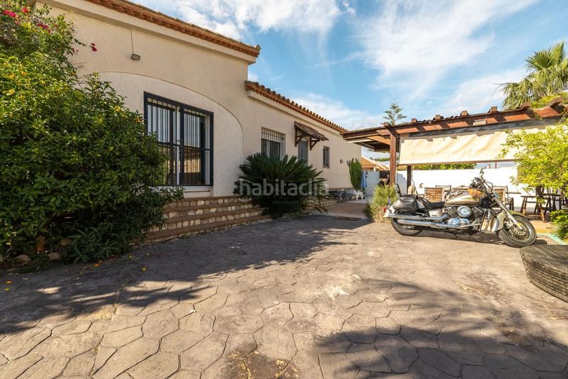 Foto 5fa85304-c661-4baa-a5ab-8a50a05d123a. Casa amb piscina a Deltebre