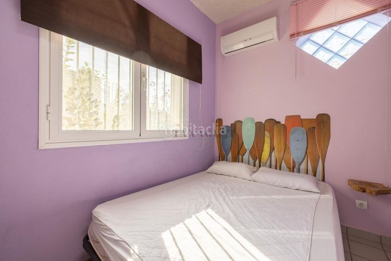 Foto c7736256-8233-42fb-8312-c5ec498de6fb. Casa amb piscina a Deltebre