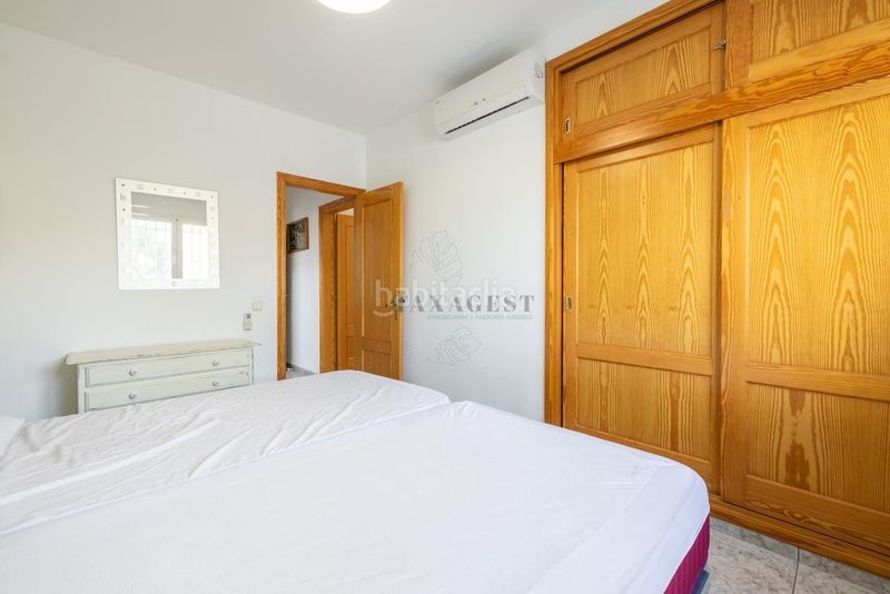 Foto ea877d68-006f-4a3a-9098-f34662fc93ee. Casa amb piscina a Deltebre