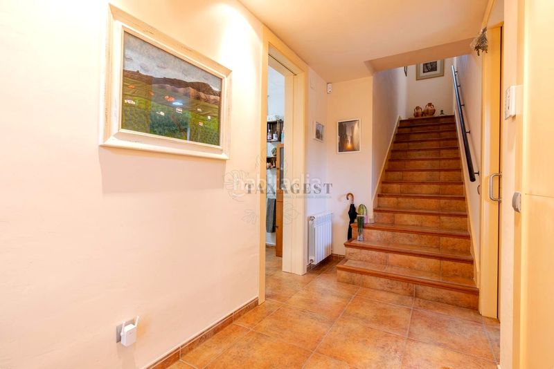 Foto 4a893804-d55b-42c5-ad8f-8d016491eddb. Casa amb calefacció piscina a Bítem Tortosa
