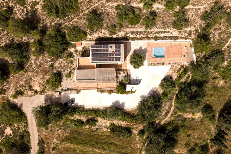 Foto defbe897-8449-427d-8719-3e2a45cf1aa2. Casa amb calefacció piscina a Bítem Tortosa