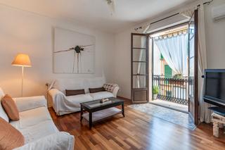 Rent Apartment in Santa Catalina. Contrato de temporada: bonito piso de dos habitaciones y balcón
