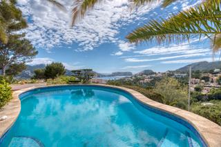 Xalet a Port D´Andratx. Villa mediterránea con espectaculares vistas al mar y al puerto
