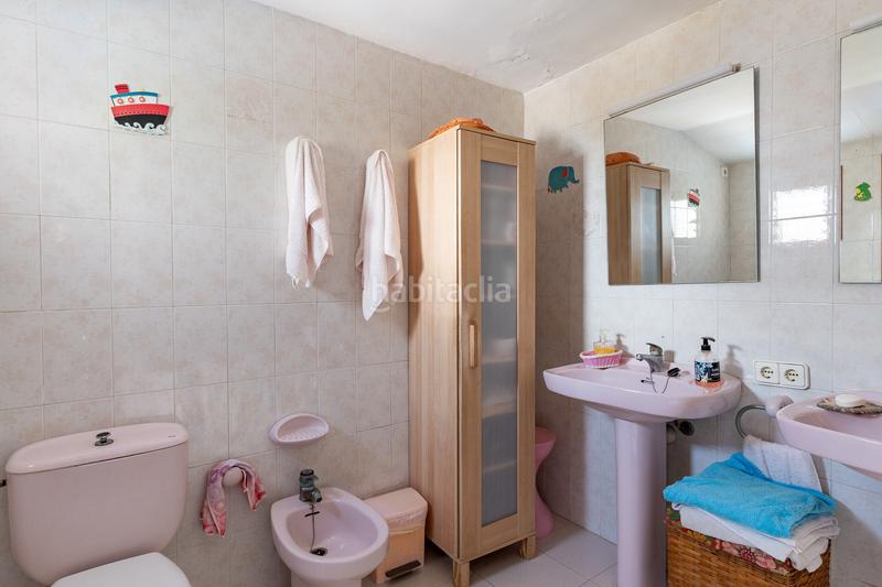 Foto df15f85e-70f4-4902-9c78-172793e336c2. Casa aparellada amb aparcament a Andratx Andratx