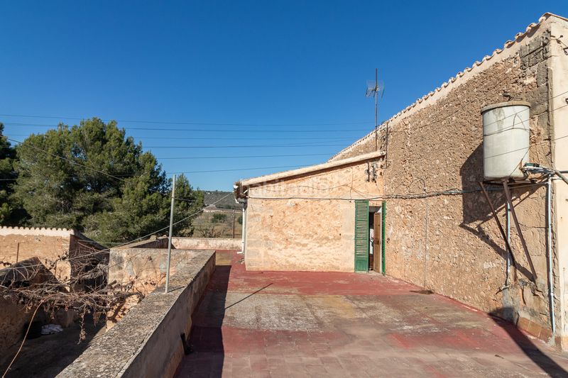 Foto fd87c839-1479-4c65-885c-687c9d64c949. Masía finca rural histórica con potencial agrícola y de desarrollo en Palma de Mallorca