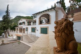 Haus in Esporles. Impresionante propiedad ubicada en gran parcela en las colinas d