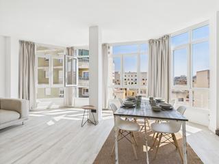 Alquiler Apartamento en Son Espanyolet. Moderno apartamento de dos dormitorios en santa catalina con azo