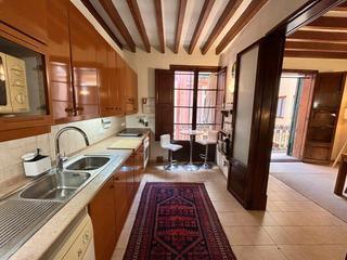 Lloguer Apartament a Cort. Elegante apartamento de un dormitorio cerca de la plaza mayor  c