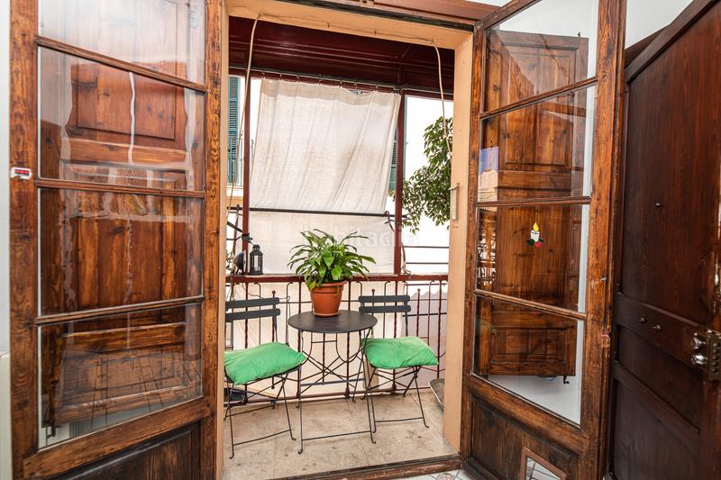 Foto fae7d6b2-7fa4-418d-8a5f-2b4a4baced9f. Àtic amb aparcament a El Sindicat Palma de Mallorca