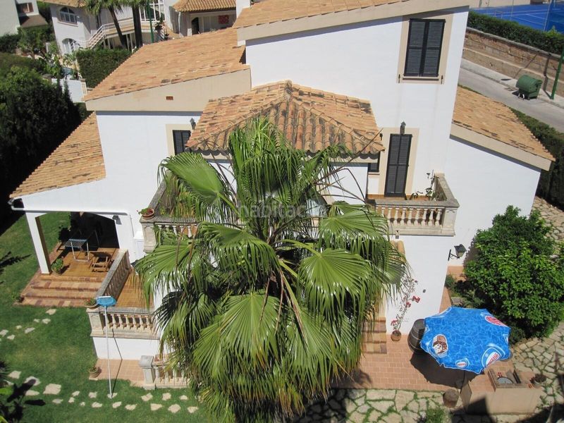 Foto 0b3c8cc4-3940-48b9-85ab-2fc86f018e74. Casa amb aparcament a La Bonanova Palma de Mallorca
