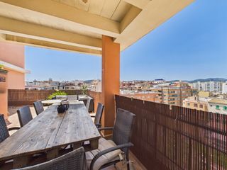 Lloguer Àtic a Camp D´en Serralta. Impresionante dúplex de cuatro dormitorios con tres terrazas en