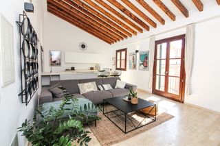 Miete Dachwohnung in La Missió. Precioso piso con terraza privada en la azotea cerca de la rambl