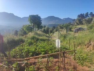 Finca r�stica a Horta de Sant Joan. Finca con agua i vistas a los puertos