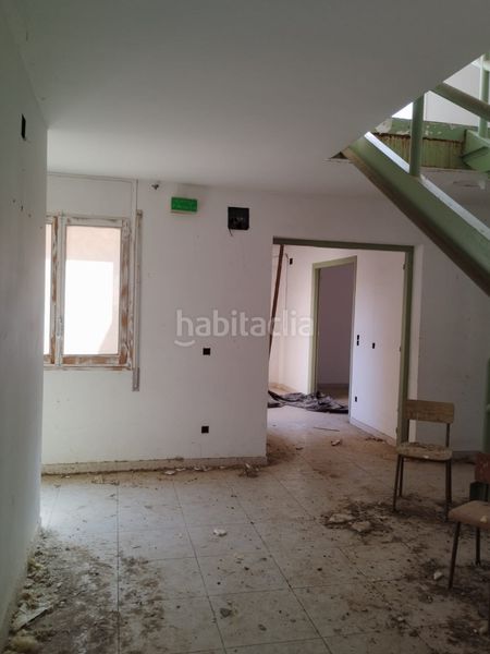 Foto a42dd435-f98f-4f94-9ea1-6ed90ca9e4c4. Edificio in Almacelles
