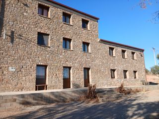 Masia a Travessera de sant joan 9