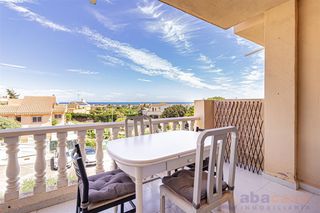 Etagenwohnung en Calle cabo de agua 62. Piso en los tamarindos