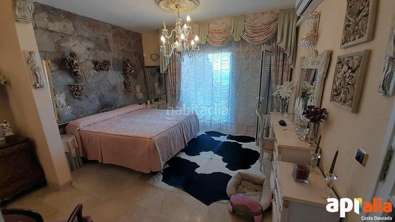 Foto 0e4abe6a-21ba-403d-a6bb-b382493bc98c. Casa fantástico chalet en cap , con vistas al mar en Salou