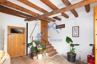 House  Raval. Casa de pueblo reformada