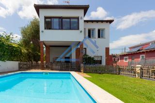 House in Piera. Casa super espaciosa y luminosa en la mejor zona de piera