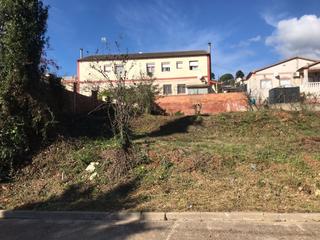 Terreno residenziale in Piera