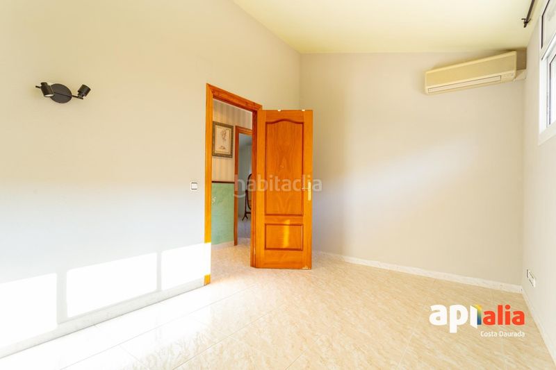 Foto a0e21722-c380-49fa-ac1e-2e4dc23024cc. Casa amb calefacció aparcament a Centre Salou
