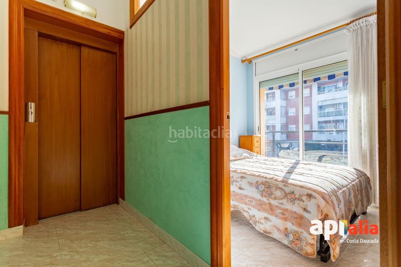 Foto dd38dbfa-b7a9-4b23-b583-1f25ada0b82b. Casa amb calefacció aparcament a Centre Salou