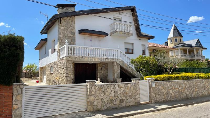 Foto 7ce6026c-7648-4121-89b8-55e8a23efd63. Casa con riscaldamento parcheggio piscina in Piera