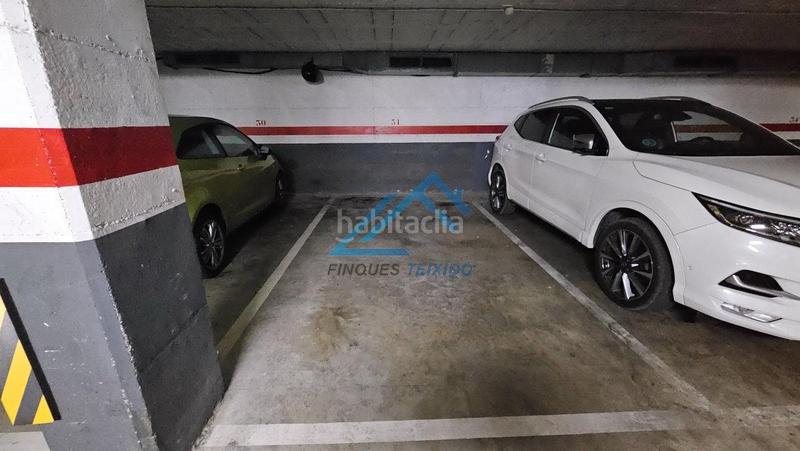 Foto 935d10a1-3fcf-4dca-bc23-9a29d33a09c1. Parking voiture dans Barenys Salou