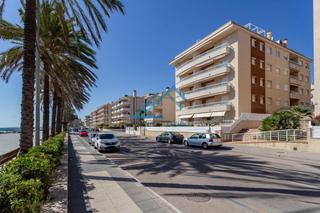 Appartement  Paseo marítim de sant joan de déu. Piso en primera línea de mar en calafell  vive frente al mediter