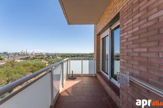 Pis  Vía màxima. Maravilloso piso de 4 habitaciones en vilaseca, con parking