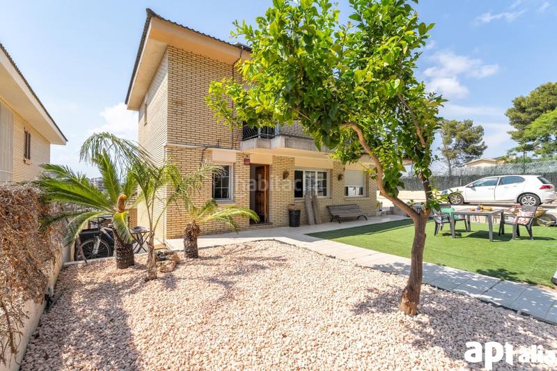 Foto 66c290c4-5785-478e-850a-c67960d000f8. Chalet fantástica casa asilada en Covamar Salou