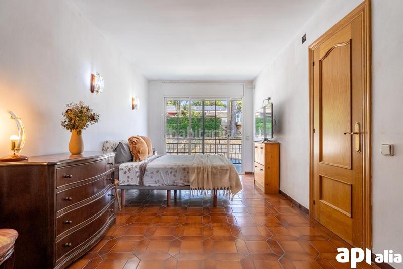 Foto 9289db85-23fb-433a-b614-fd8961cfe106. Chalet fantástica casa asilada en Covamar Salou