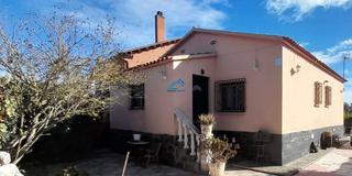 Maison à Piera. Casa en urbanización