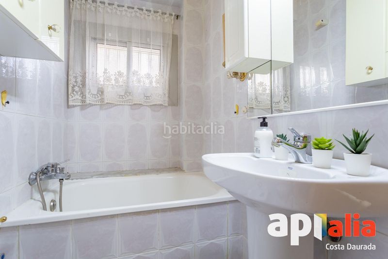 Foto 1b22dddb-15a6-44c1-98a1-037160693bce. Apartament a Mar i Camp - Platja dels Capellans Salou