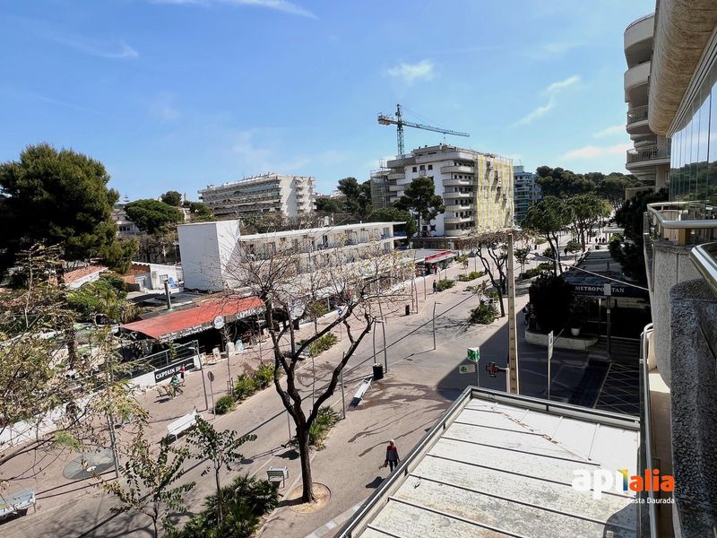 Foto 4a4a96a8-8440-480a-89b8-c824fbd7963f. Apartament amb calefacció aparcament piscina a Mar i Camp - Platja dels Capellans Salou