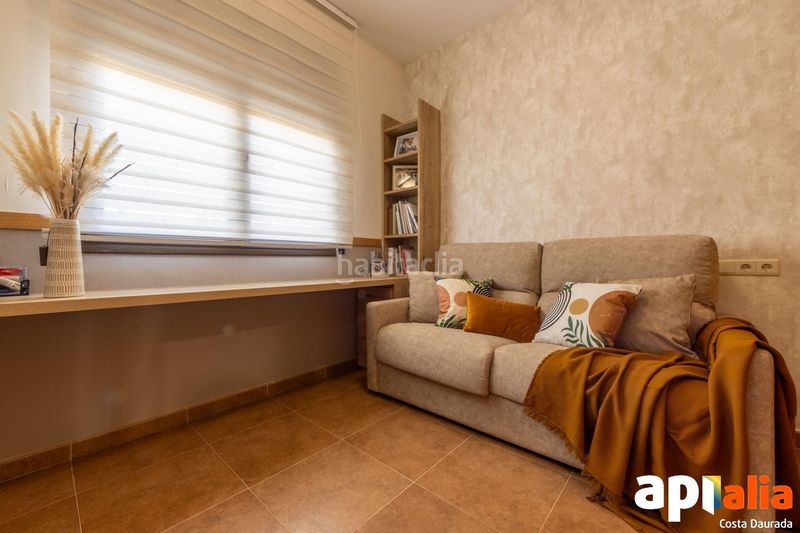 Foto 44dd5167-b881-415c-b8fb-12e1b8caeb71. Casa adossada amb calefacció aparcament piscina a Miami Platja