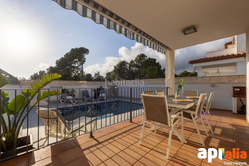 Foto e5637263-b51d-4698-8c60-4120665f8333. Casa adossada amb calefacció aparcament piscina a Miami Platja
