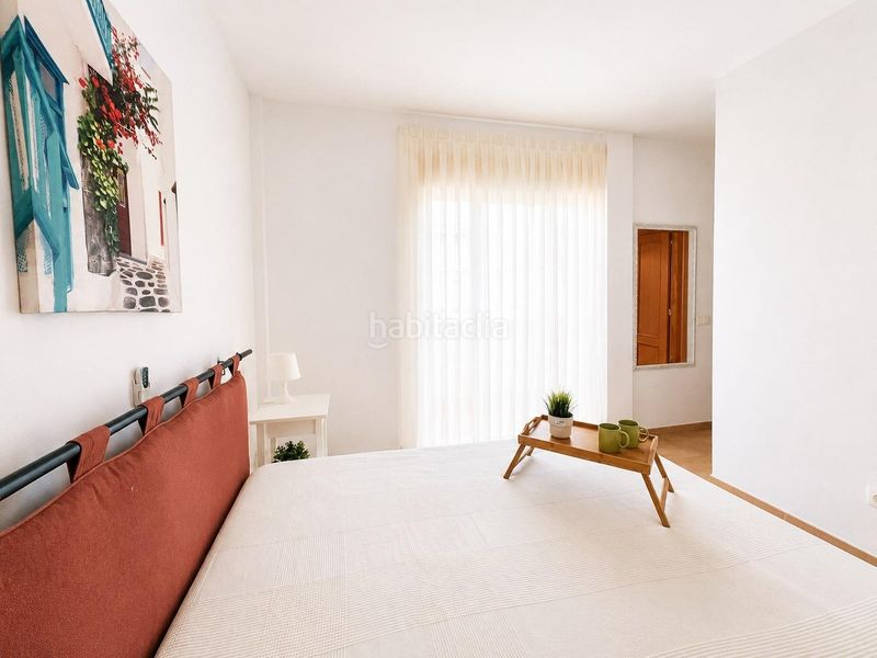 Foto 0a8354e2-3a2d-4450-af33-fe7b800612a5. Casa adossada amb aparcament a Racó Cullera