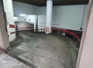 Parking voiture à Carrer de Vinyals 18