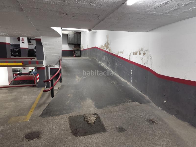 Foto d7f51d44-7a3e-44c2-9768-9fac4d3dbb32. Parking coche en Dreta de l´Eixample Barcelona