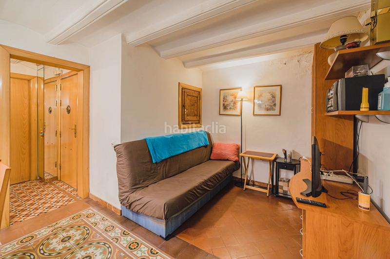 Foto 7acd06a3-892d-4fe5-9c98-5be33f1ba7e5. Piso  con encanto de 2 dormitorios junto plaza santa madrona en Barcelona
