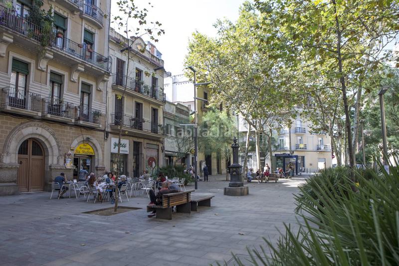 Foto a75342b1-711a-479a-90c0-106e1e29f309. Piso  con encanto de 2 dormitorios junto plaza santa madrona en Barcelona