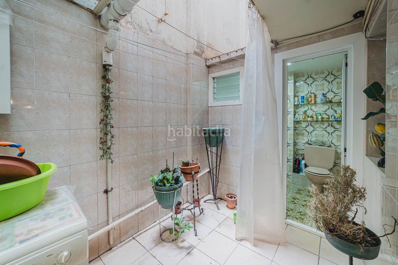 Foto b14c3b98-d3ab-4b0a-b6b9-61dd6207a09d. Piso  con encanto de 2 dormitorios junto plaza santa madrona en Barcelona