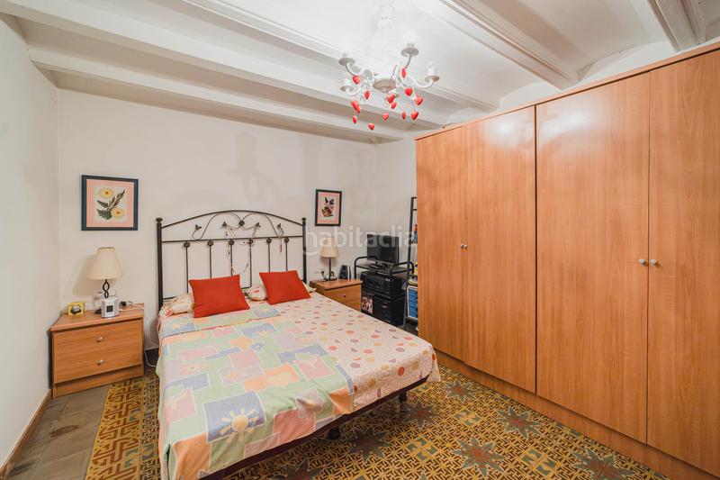 Foto d3336f3e-037c-4376-82ad-7b65070b3118. Piso  con encanto de 2 dormitorios junto plaza santa madrona en Barcelona