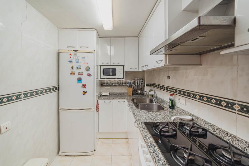 Foto feecb719-942b-4160-9f63-6fa03f6968e4. Piso  con encanto de 2 dormitorios junto plaza santa madrona en Barcelona
